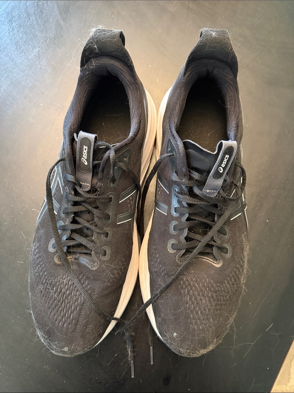 Asics Men’s Black Athletic Running Shoes with White Midsoles Gel-Kayano 32 14 2E